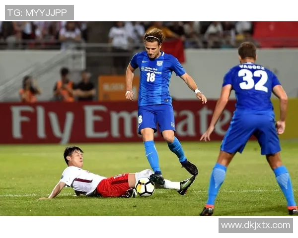 权健迎战香港杰志期待逆袭全力争胜展现球队实力与斗志