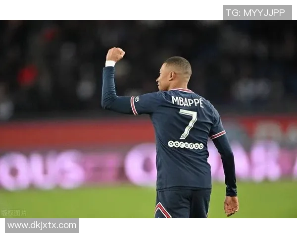 艾维斯与波尔图激战正酣比分悬念引发球迷热议